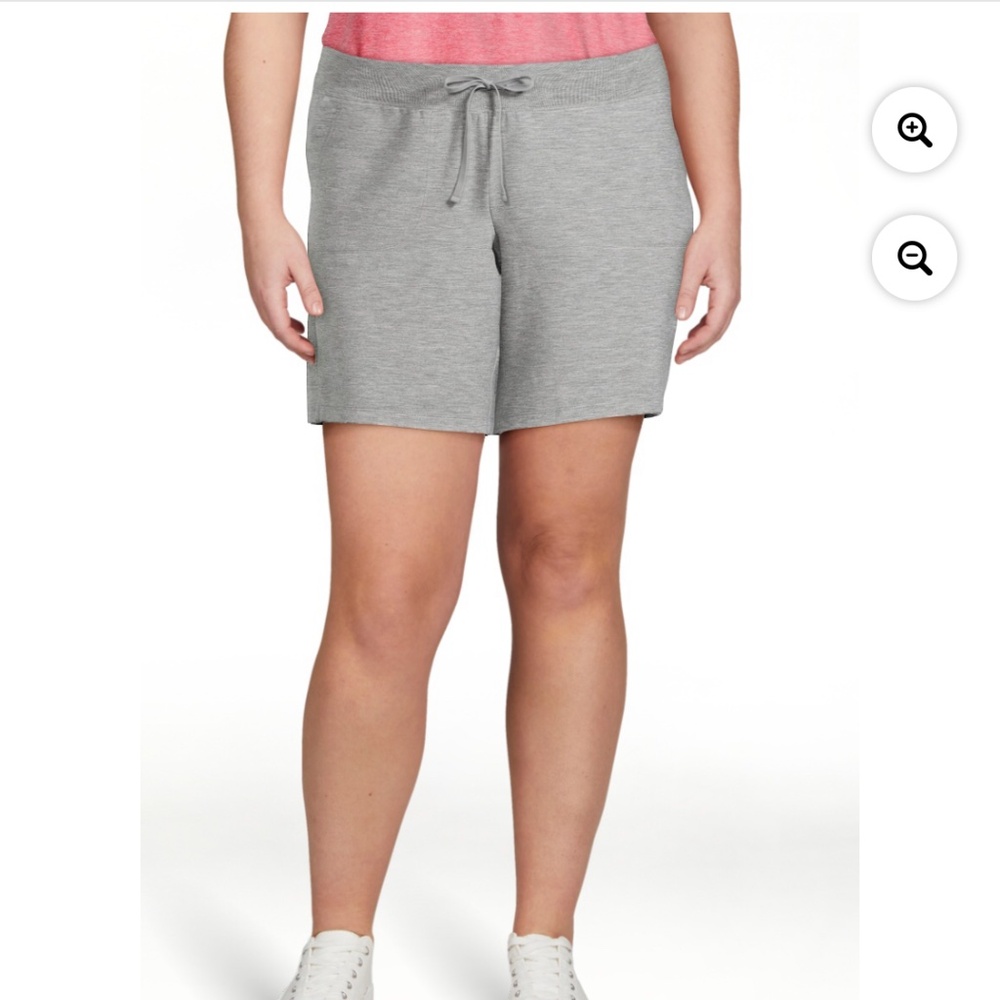 Athletic Works Women’s Med. Grey Heather Bermuda Shorts Size Small NWT